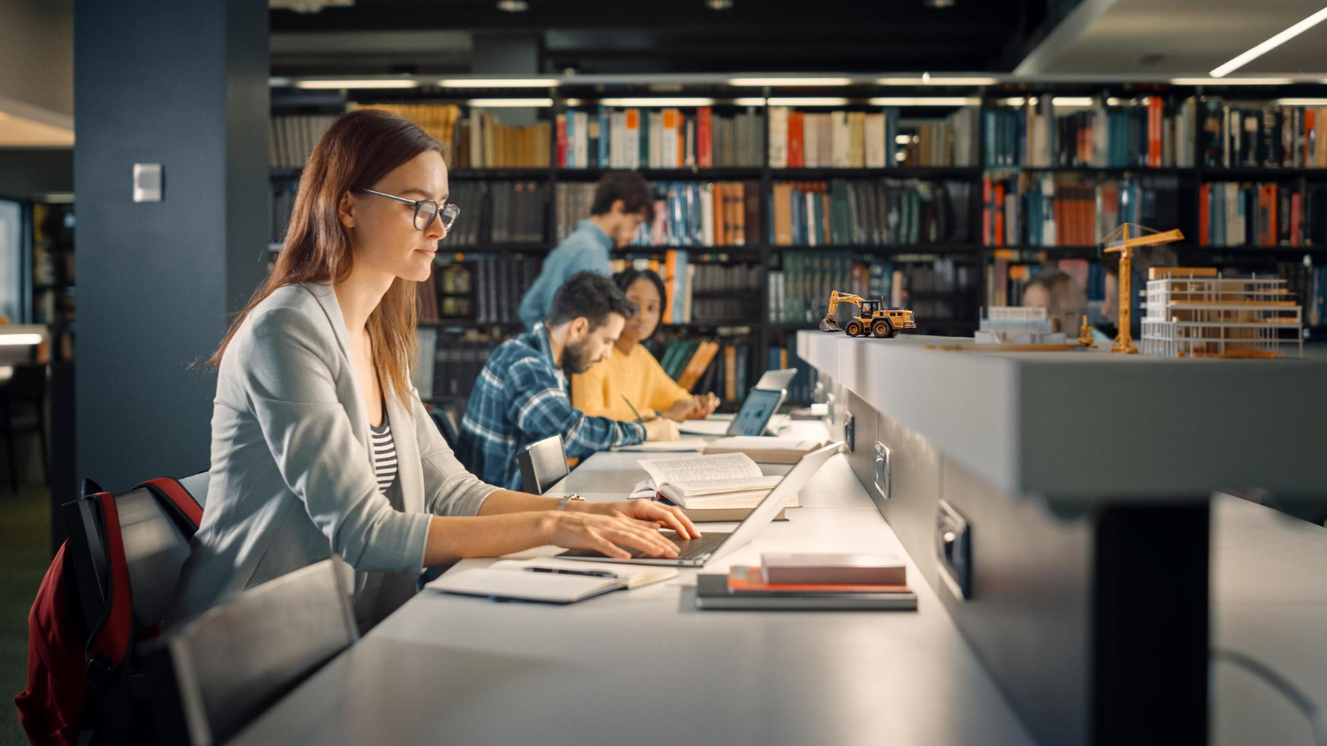 vzdelávanie v stavebníctve, podpora škôl